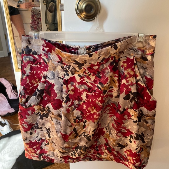 Floral skirt - Picture 1 of 1